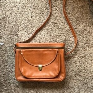 Vintage Hinson Waterloo Iowa leather camera bag